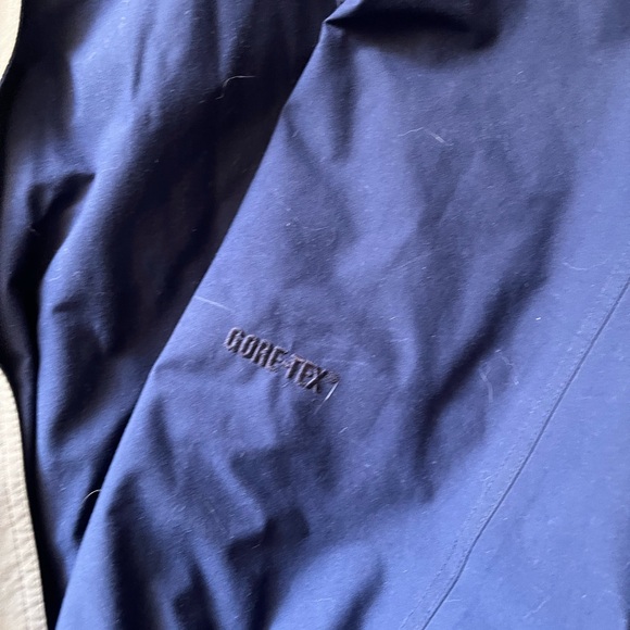 Patagonia Jacket with foldable hood - Picture 4 of 4